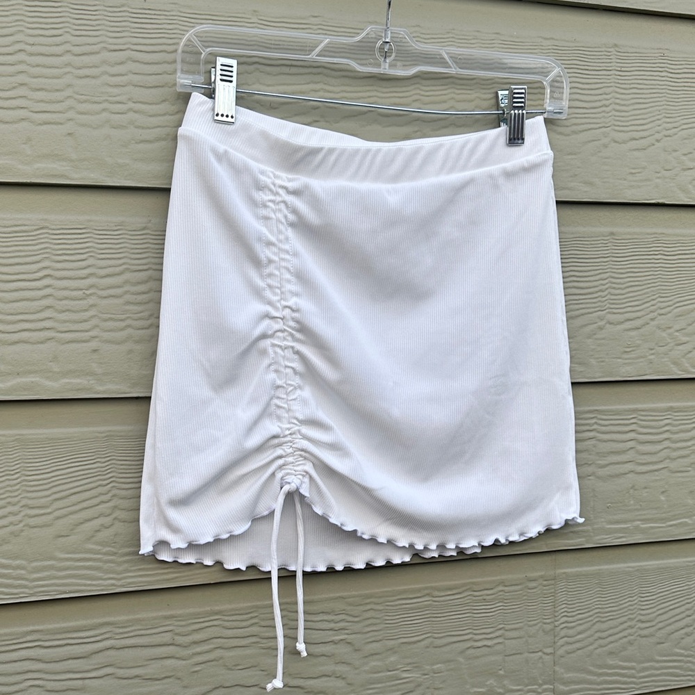 Size M Elegant White Ruched Women's Skirt